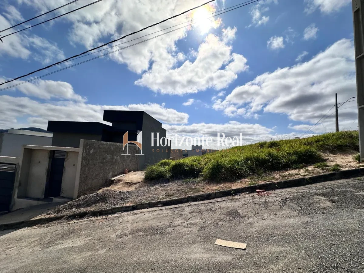 Imagem de TERRENO À VENDA – 240m² | MONTE CRISTO !