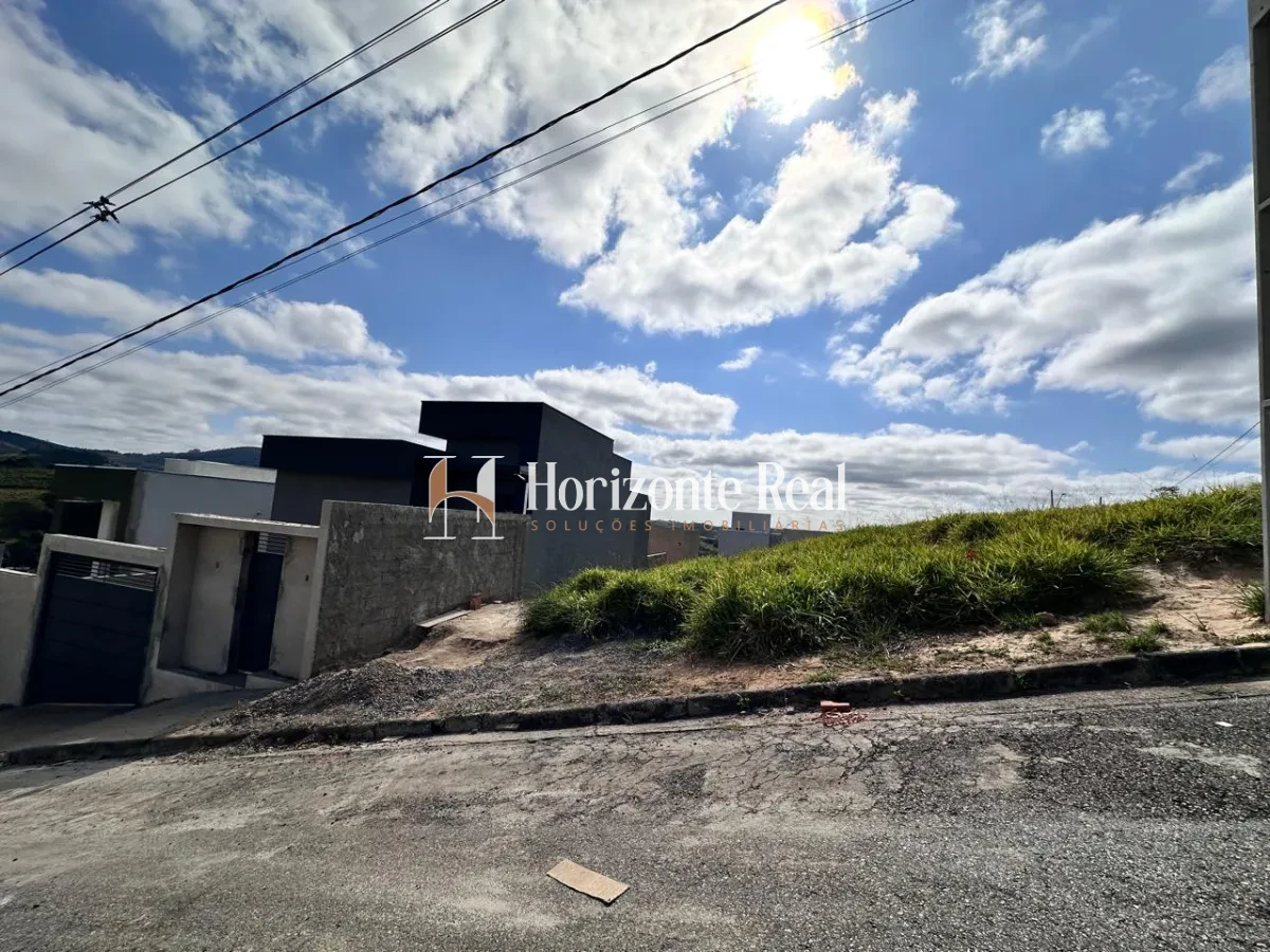 Imagem de TERRENO À VENDA – 240m² | MONTE CRISTO !