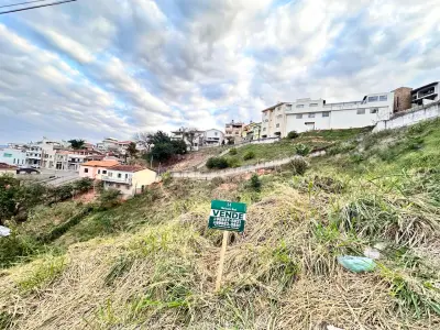 Imagem de TERRENO À VENDA – 425 M² - BOA LOCALIZAÇÃO