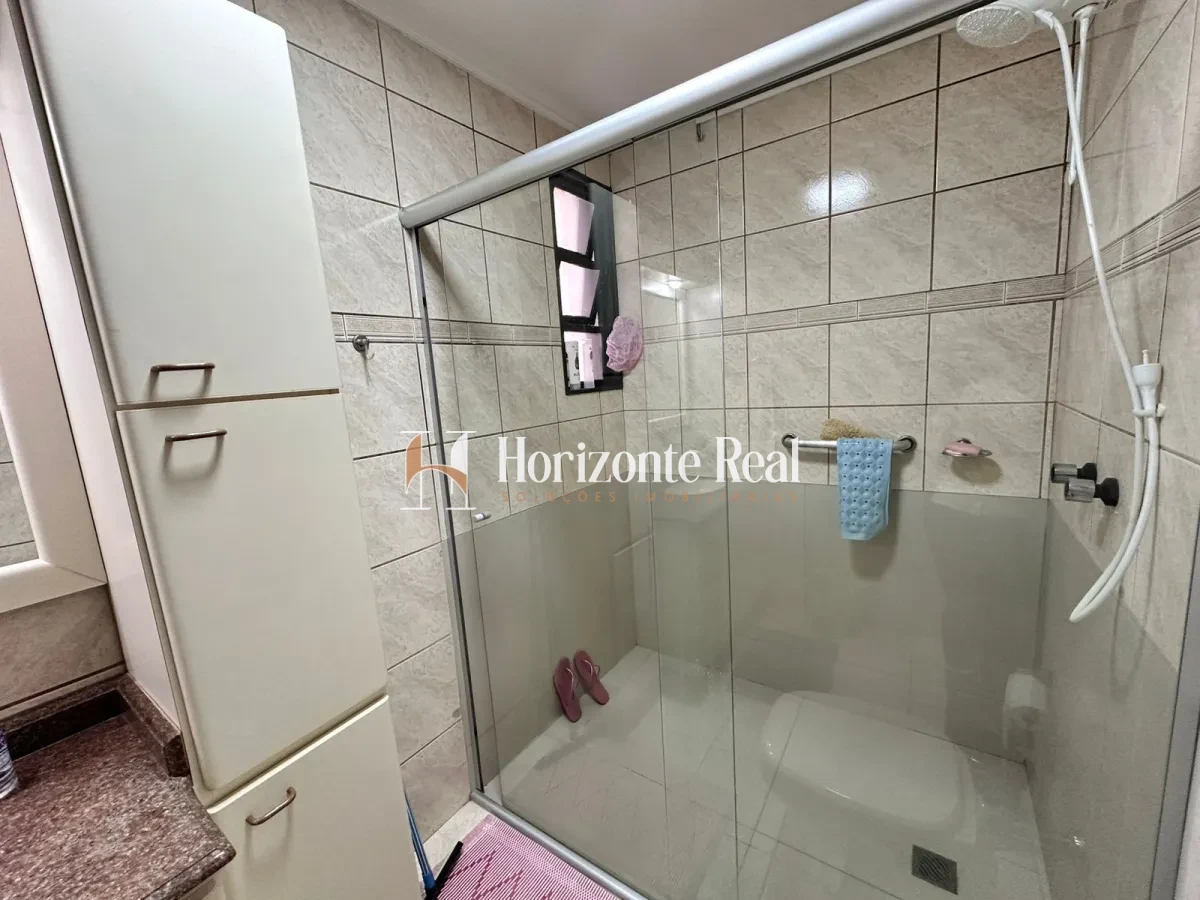 Imagem de VENDE-SE APARTAMENTO NO CENTRO DA CIDADE - CONFORTO,PRATICIDADE E VISTA PRIVILEGIADA !