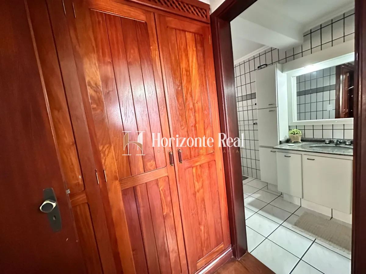 Imagem de VENDE-SE APARTAMENTO NO CENTRO DA CIDADE - CONFORTO,PRATICIDADE E VISTA PRIVILEGIADA !