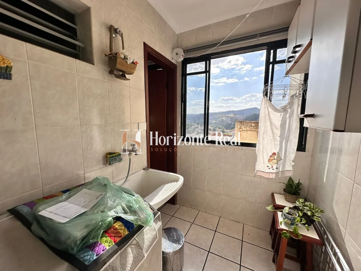 Imagem de VENDE-SE APARTAMENTO NO CENTRO DA CIDADE - CONFORTO,PRATICIDADE E VISTA PRIVILEGIADA !