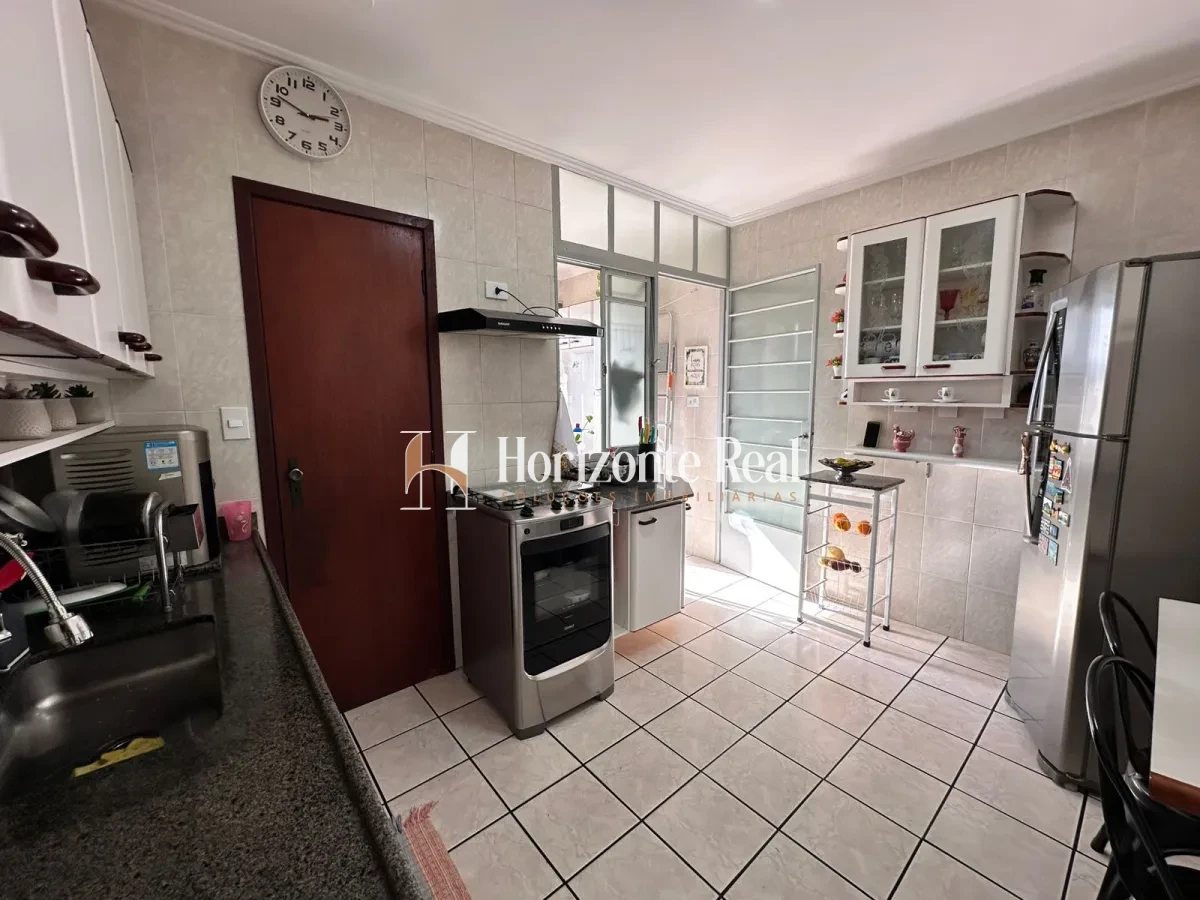 Imagem de VENDE-SE APARTAMENTO NO CENTRO DA CIDADE - CONFORTO,PRATICIDADE E VISTA PRIVILEGIADA !