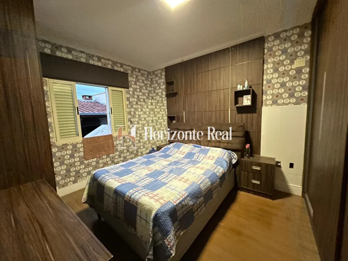 Imagem de CASA Á VENDA COM ÁREA GOURMET E PISCINA EM ÓTIMA LOCALIZAÇÃO !
