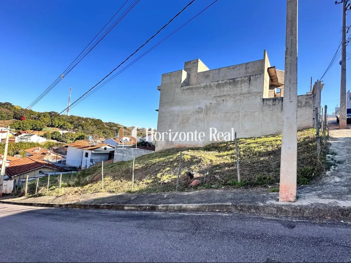 Imagem de TERRENO À VENDA – EXCELENTE OPORTUNIDADE!
