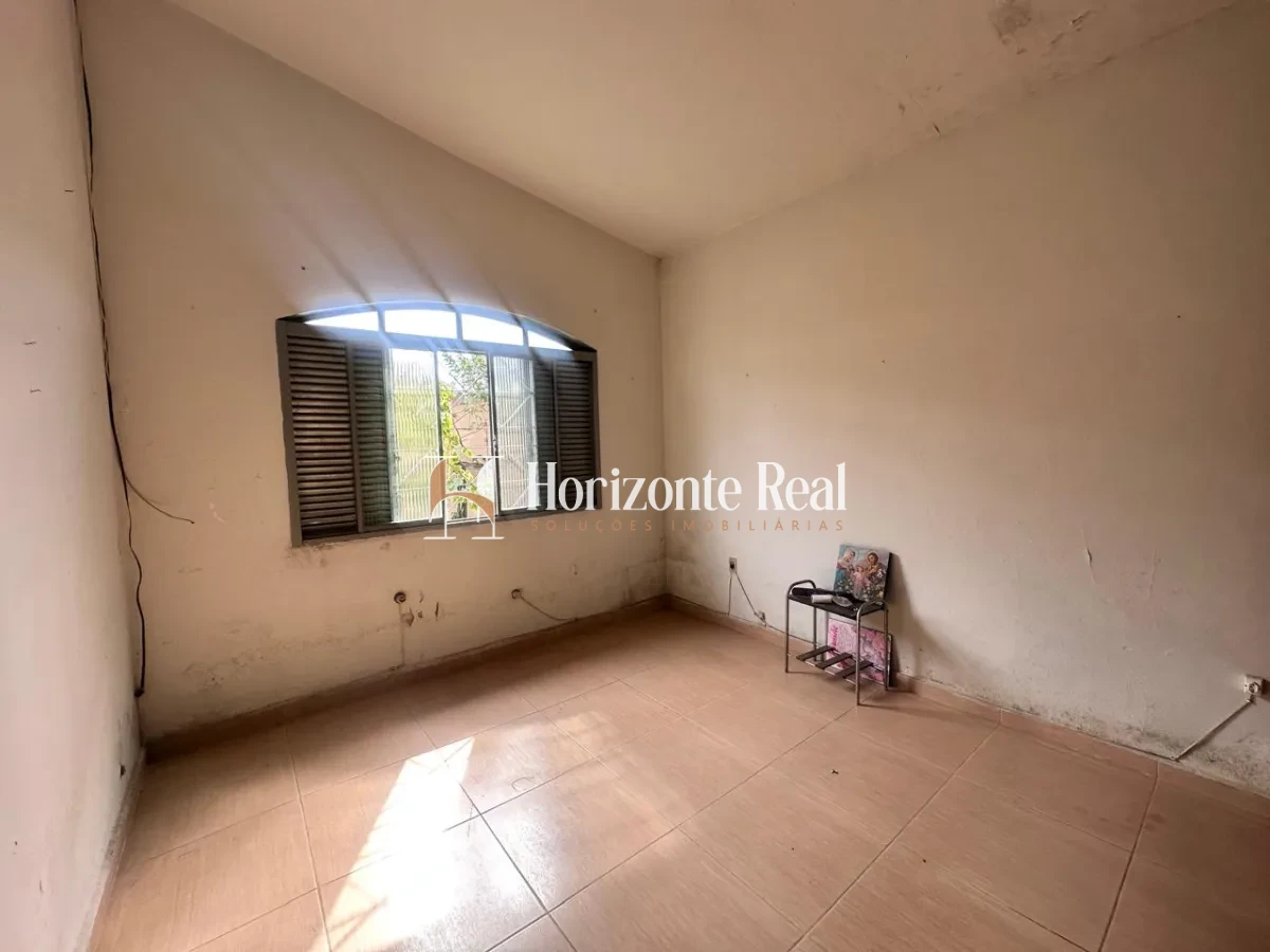 Imagem de OPORTUNIDADE ÚNICA: CASA AMPLA Á VENDA !!