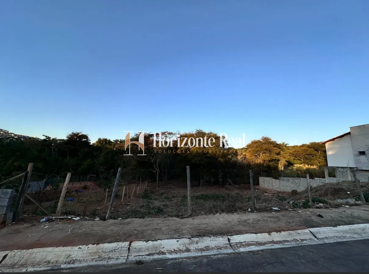 Imagem de TERRENO À VENDA – ÓTIMA OPORTUNIDADE!