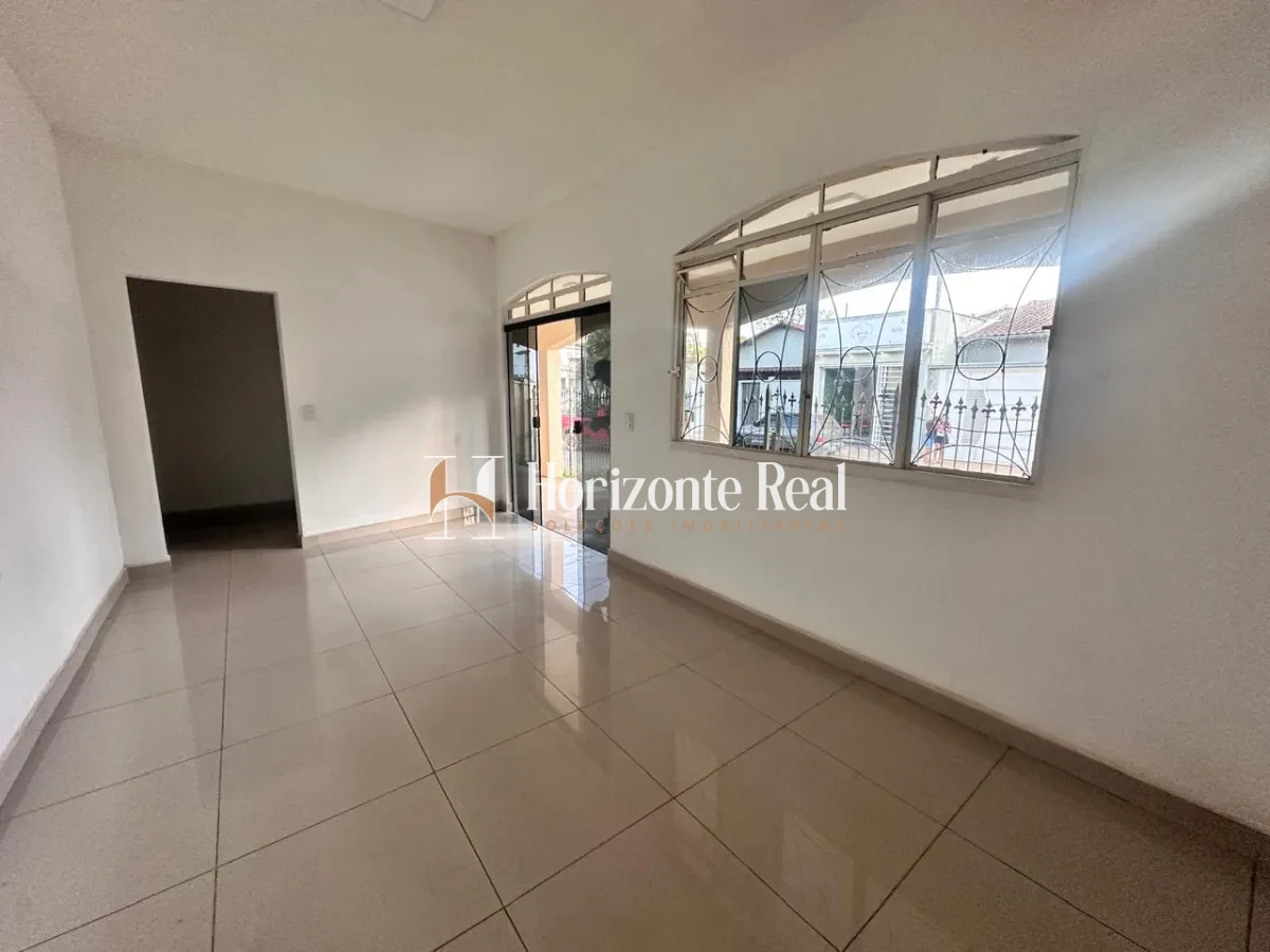 Imagem de CASA DUPLEX Á VENDA | EXCELENTE OPORTUNIDADE DE INVESTIMENTO .