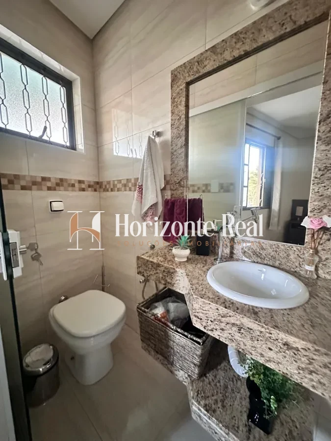 Imagem de CASA DUPLEX Á VENDA | EXCELENTE OPORTUNIDADE DE INVESTIMENTO .