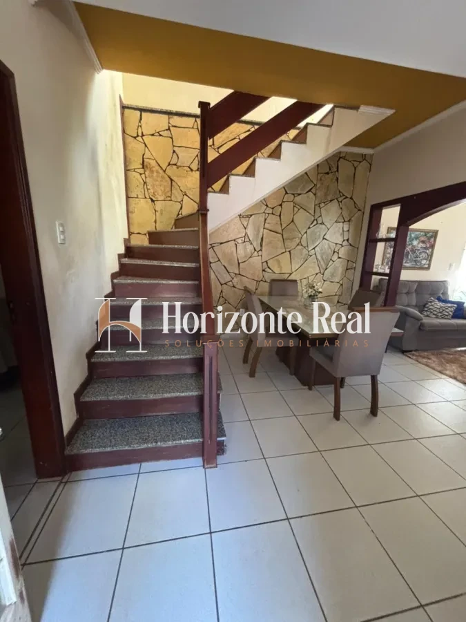 Imagem de CASA AMPLA Á VENDA | JARDIM DAS OLIVEIRAS