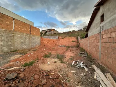 Imagem de TERRENO JARDIM DAS OLIVEIRAS