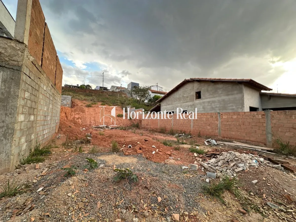 Imagem de TERRENO JARDIM DAS OLIVEIRAS