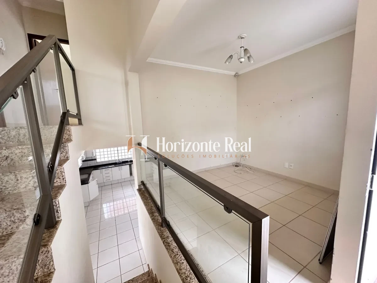 Imagem de VENDE-SE CASA ESPAÇOSA – ÓTIMA LOCALIZAÇÃO!