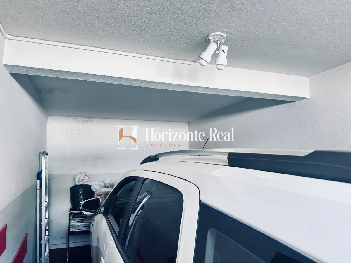 Imagem de VENDE-SE CASA ESPAÇOSA EM LOCALIZAÇÃO PRIVILEGIADA!