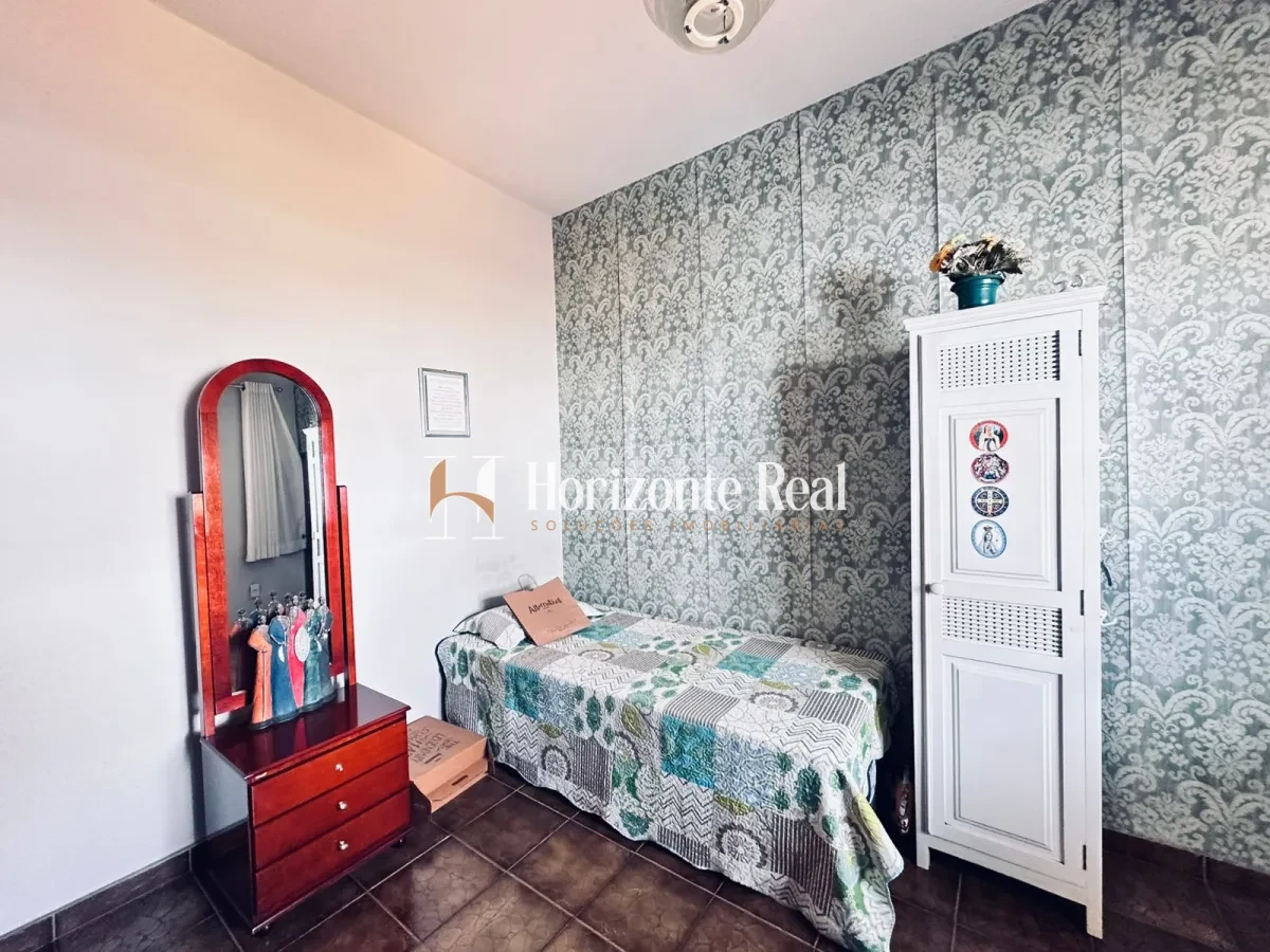 Imagem de VENDE-SE CASA ESPAÇOSA EM LOCALIZAÇÃO PRIVILEGIADA!