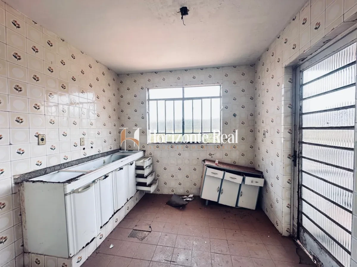 Imagem de IMÓVEL RESIDENCIAL E COMERCIAL Á VENDA NO CENTRO | EXCELENTE OPORTUNIDADE DE INVESTIMENTO