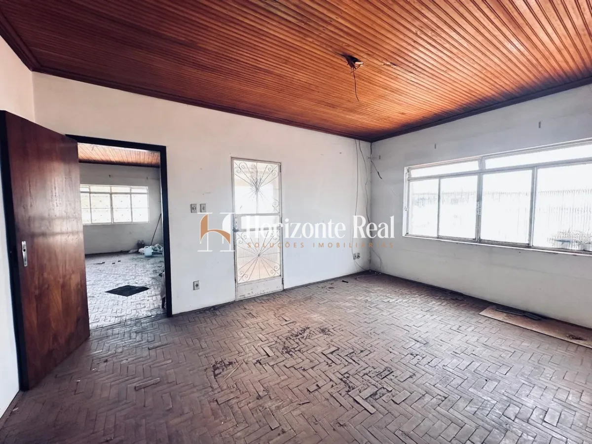 Imagem de IMÓVEL RESIDENCIAL E COMERCIAL Á VENDA NO CENTRO | EXCELENTE OPORTUNIDADE DE INVESTIMENTO