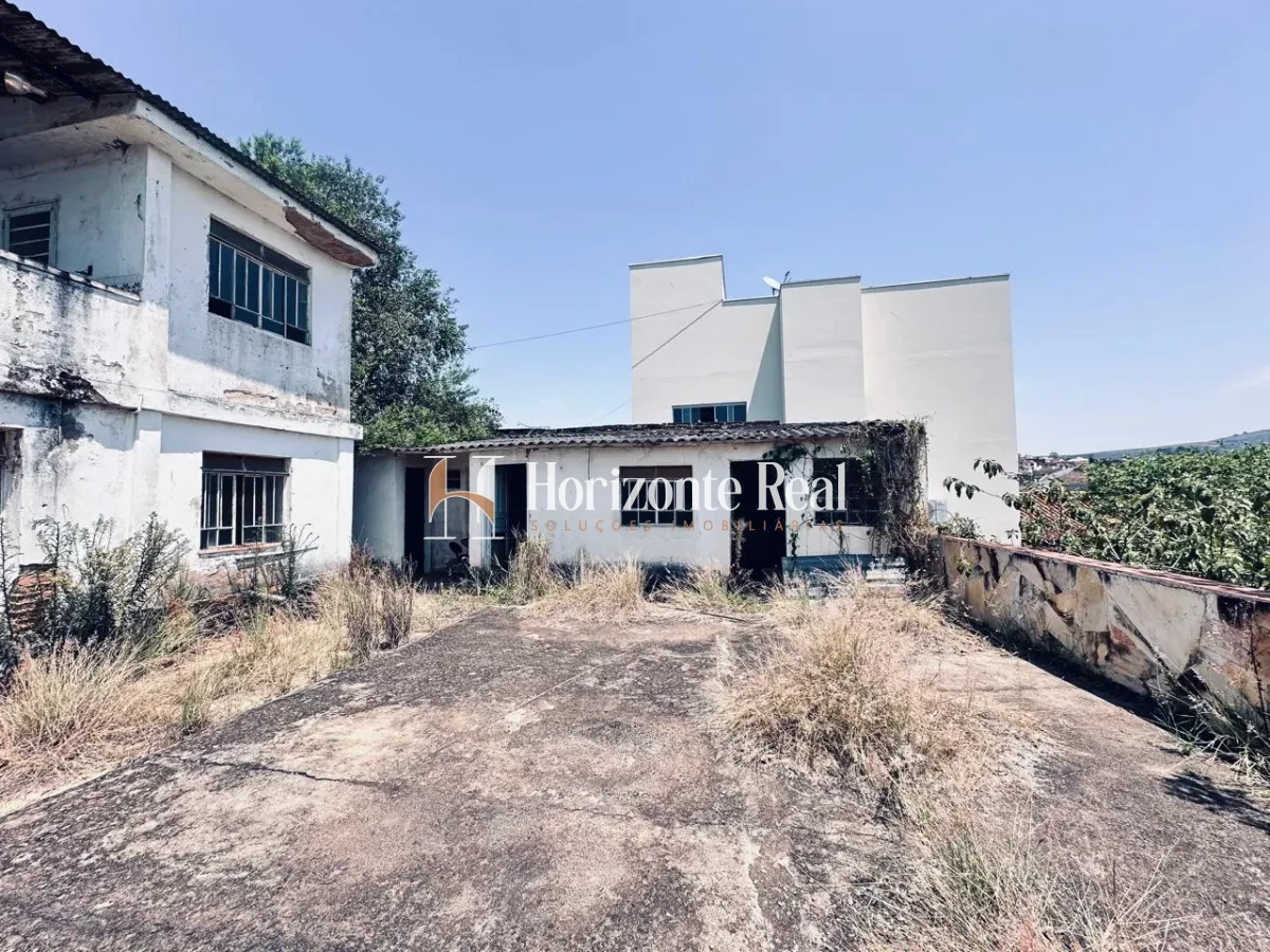 Imagem de IMÓVEL RESIDENCIAL E COMERCIAL Á VENDA NO CENTRO | EXCELENTE OPORTUNIDADE DE INVESTIMENTO