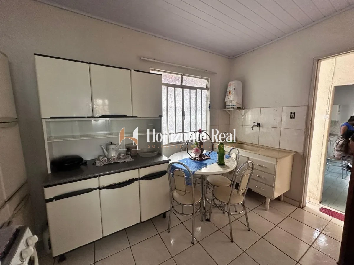 Imagem de VENDE-SE EXCELENTE CASA RESIDENCIAL – ÓTIMA LOCALIZAÇÃO!