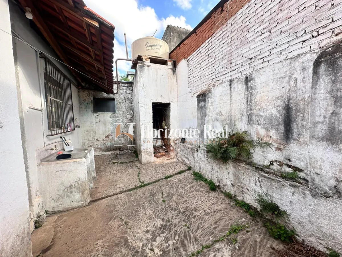 Imagem de VENDE-SE EXCELENTE CASA RESIDENCIAL – ÓTIMA LOCALIZAÇÃO!