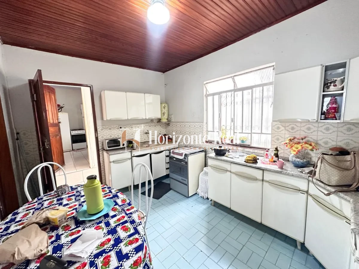 Imagem de VENDE-SE EXCELENTE CASA RESIDENCIAL – ÓTIMA LOCALIZAÇÃO!