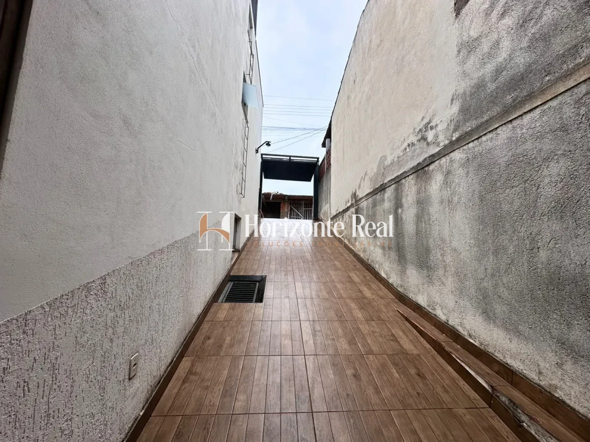 Imagem de VENDE-SE LINDA CASA COM ÁREA DE LAZER COMPLETA – EXCELENTE LOCALIZAÇÃO!