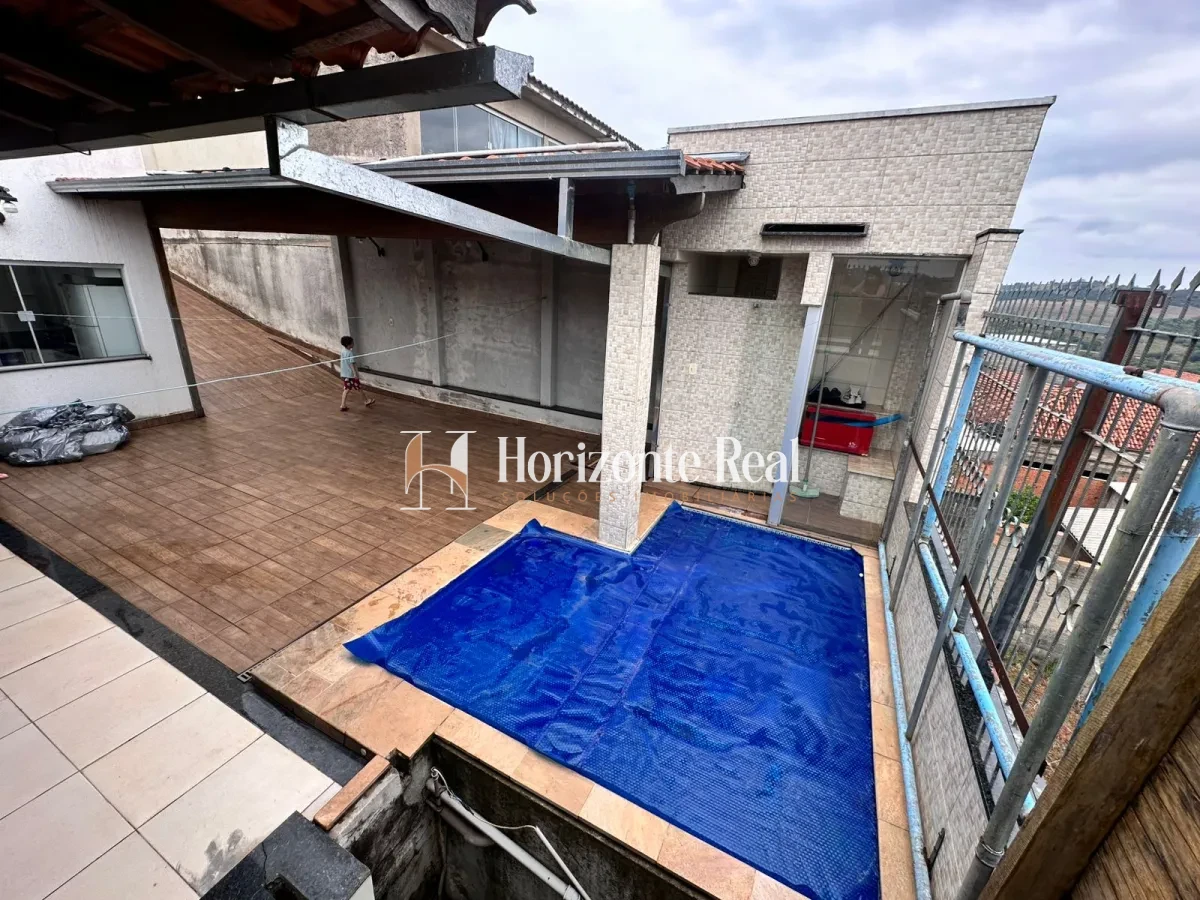 Imagem de VENDE-SE LINDA CASA COM ÁREA DE LAZER COMPLETA – EXCELENTE LOCALIZAÇÃO!