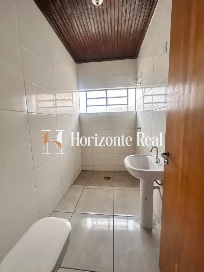 Imagem de VENDE-SE CASA TÉRREA EM BAIRRO CONSOLIDADO – EXCELENTE OPORTUNIDADE!