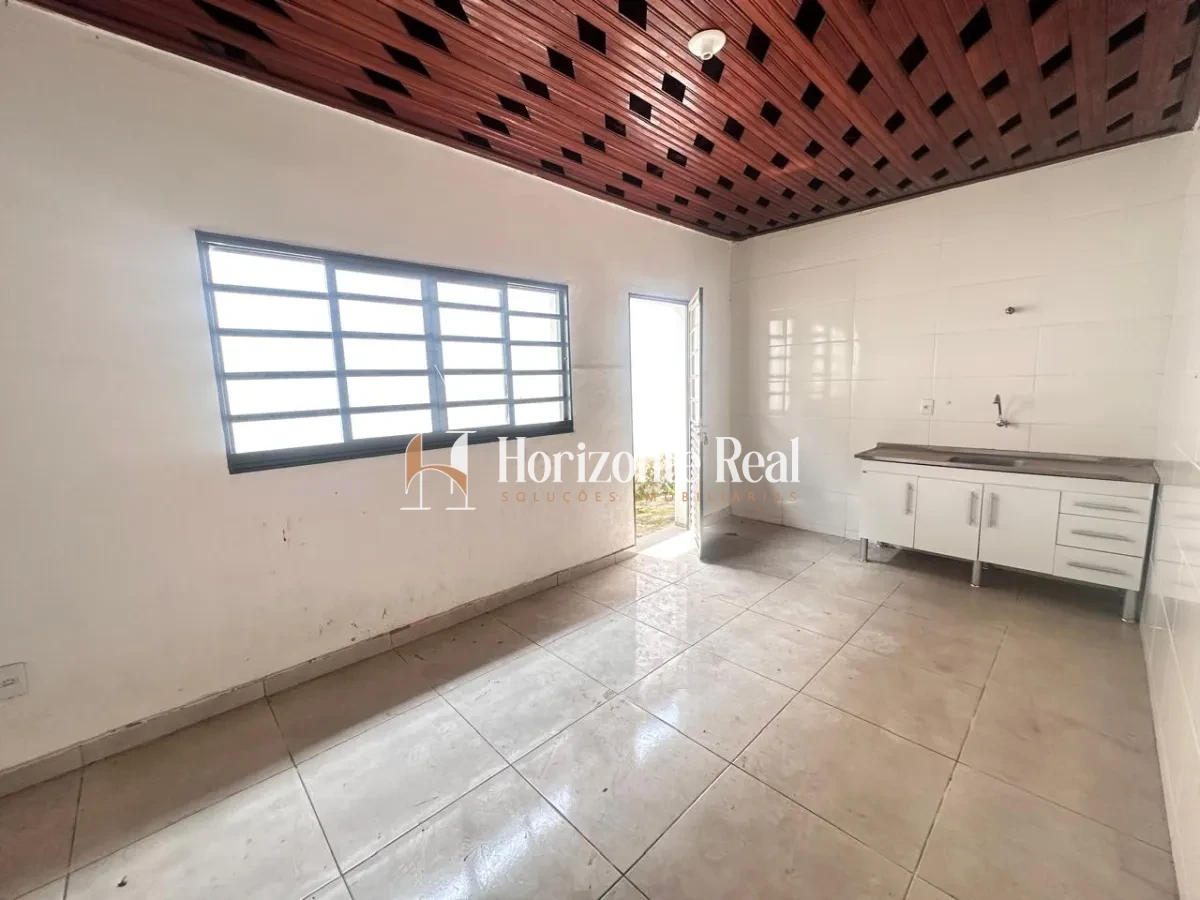 Imagem de VENDE-SE CASA TÉRREA EM BAIRRO CONSOLIDADO – EXCELENTE OPORTUNIDADE!