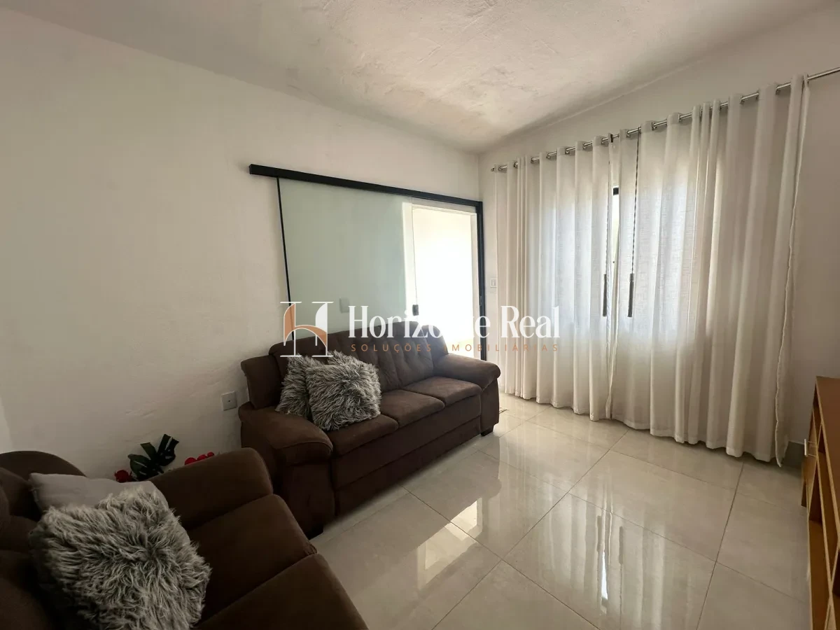 Imagem de VENDE-SE EXCELENTE CASA RESIDENCIAL!