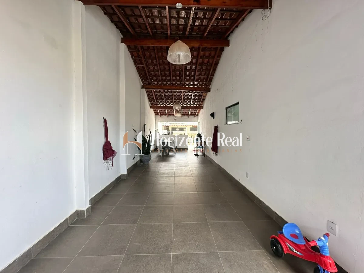 Imagem de VENDE-SE EXCELENTE CASA RESIDENCIAL!