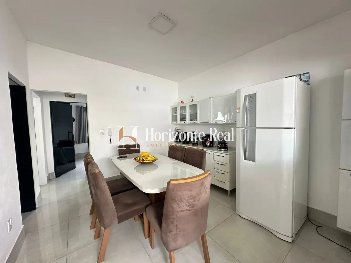 Imagem de VENDE-SE EXCELENTE CASA RESIDENCIAL!