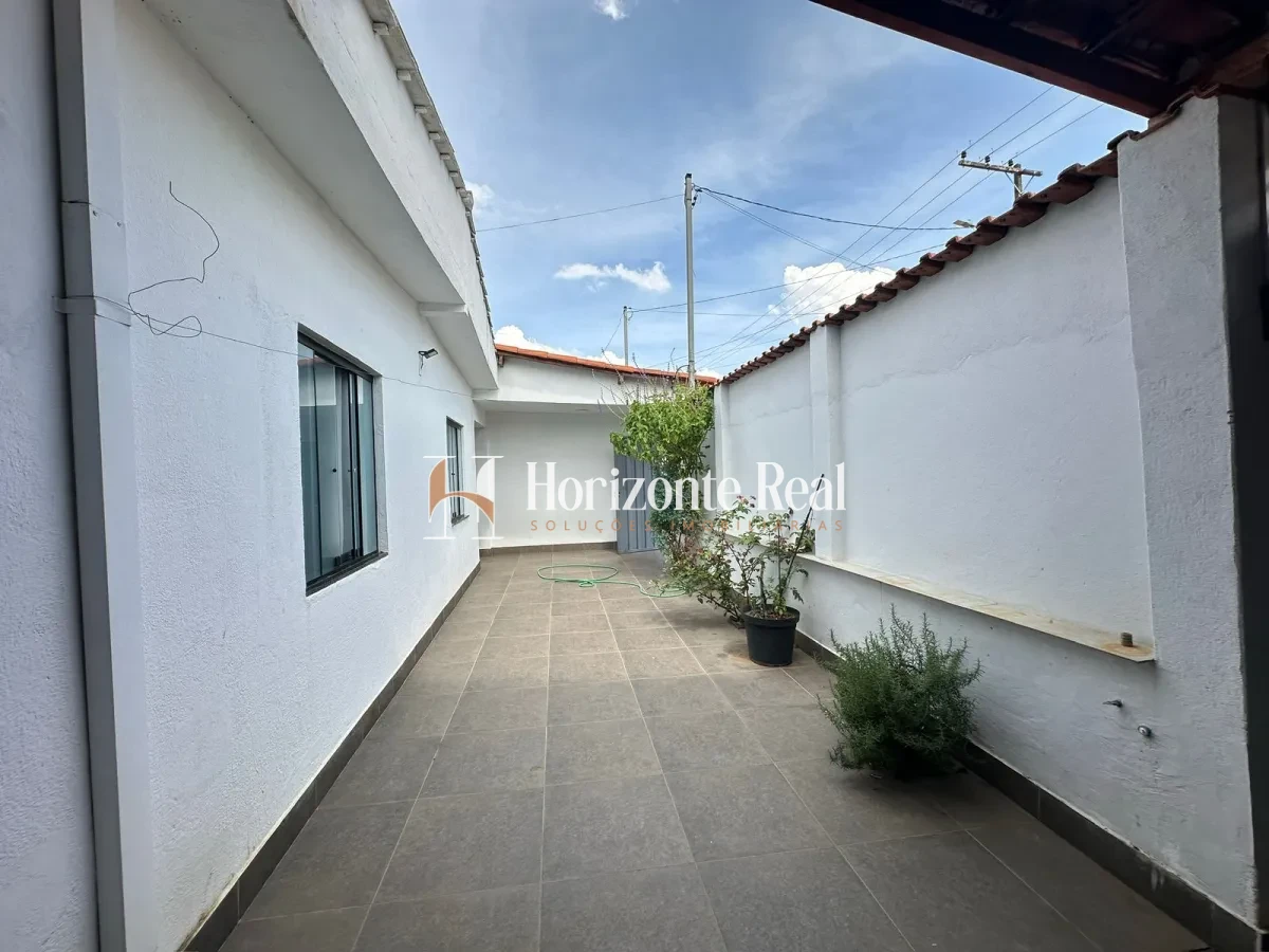 Imagem de VENDE-SE EXCELENTE CASA RESIDENCIAL!