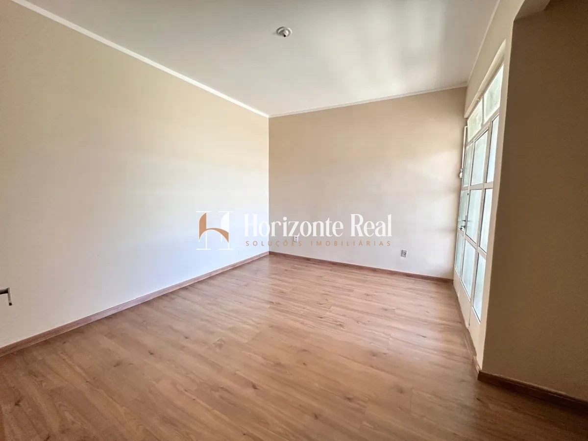 Imagem de APARTAMENTO À VENDA – LOCALIZAÇÃO PRIVILEGIADA NO CENTRO DA CIDADE!