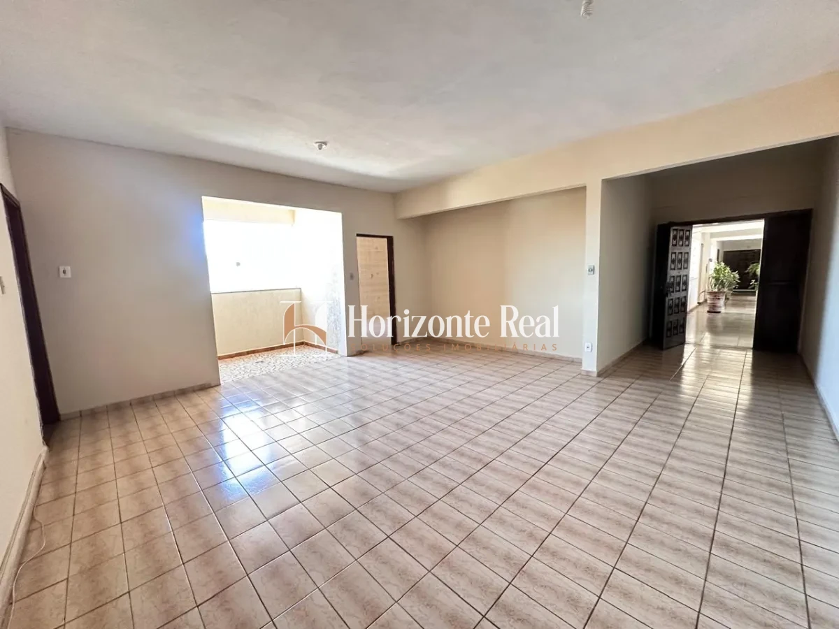 Imagem de APARTAMENTO À VENDA – LOCALIZAÇÃO PRIVILEGIADA NO CENTRO DA CIDADE!