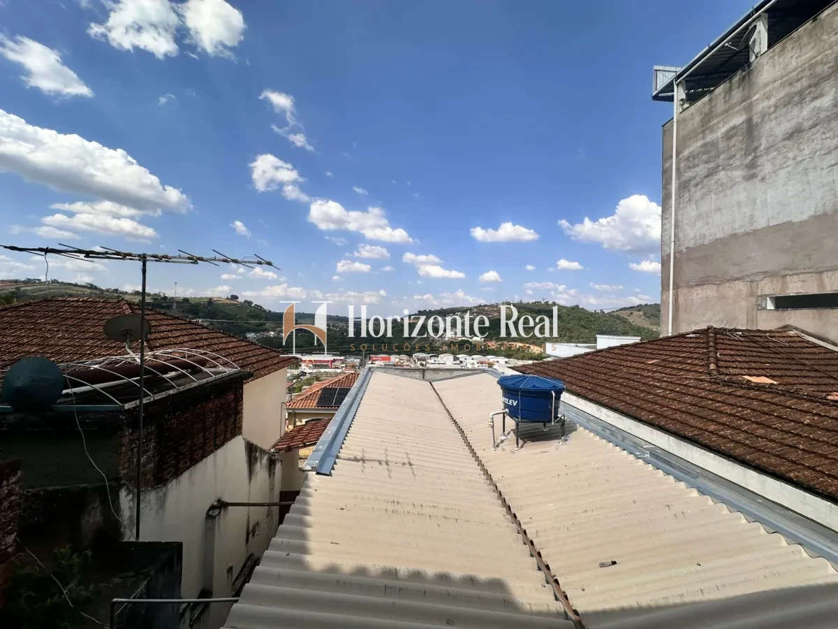 Imagem de VENDE-SE CASA NO CENTRO DA CIDADE!