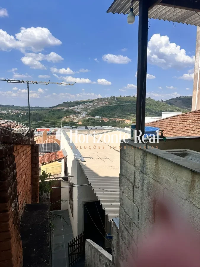 Imagem de VENDE-SE CASA NO CENTRO DA CIDADE!