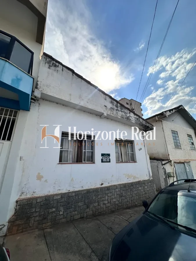 Imagem de CASA Á VENDA | PRÓXIMO AO CENTRO DA CIDADE !