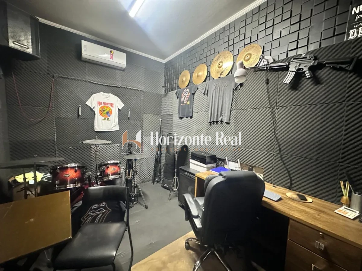 Imagem de VENDE-SE CASA TÉRREA !