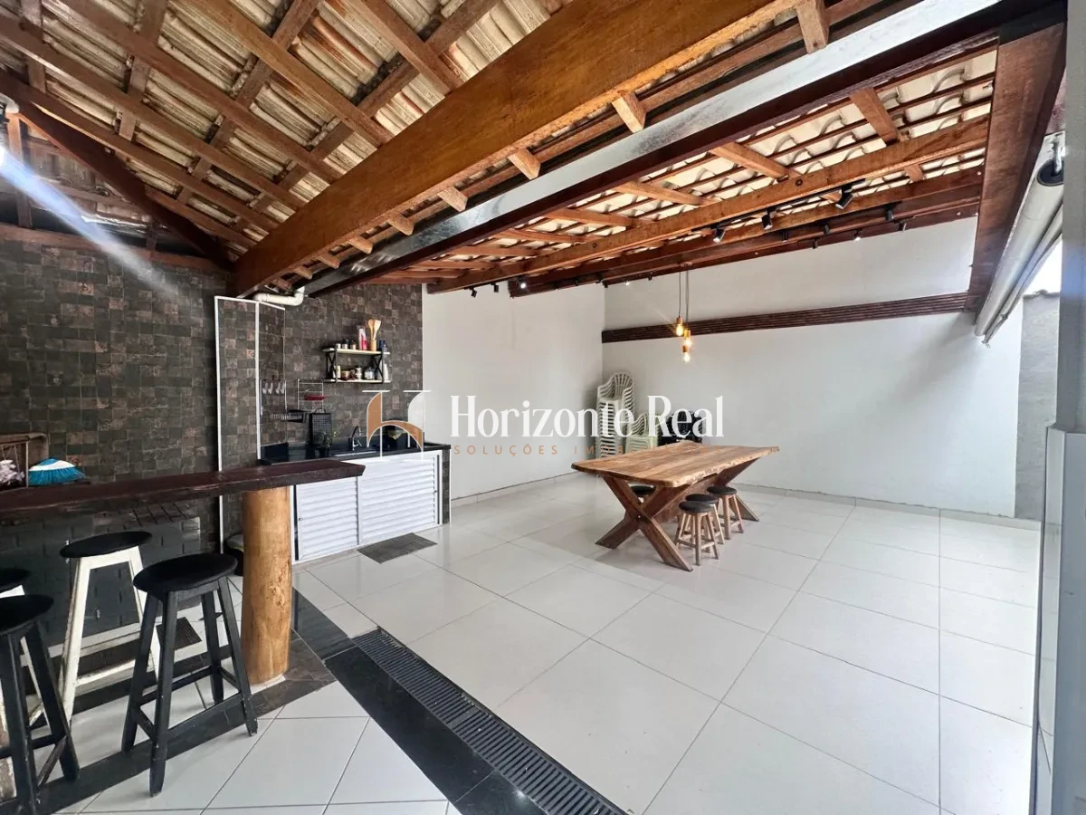 Imagem de VENDE-SE CASA TÉRREA !