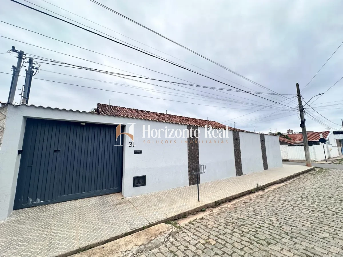 Imagem de VENDE-SE CASA TÉRREA !