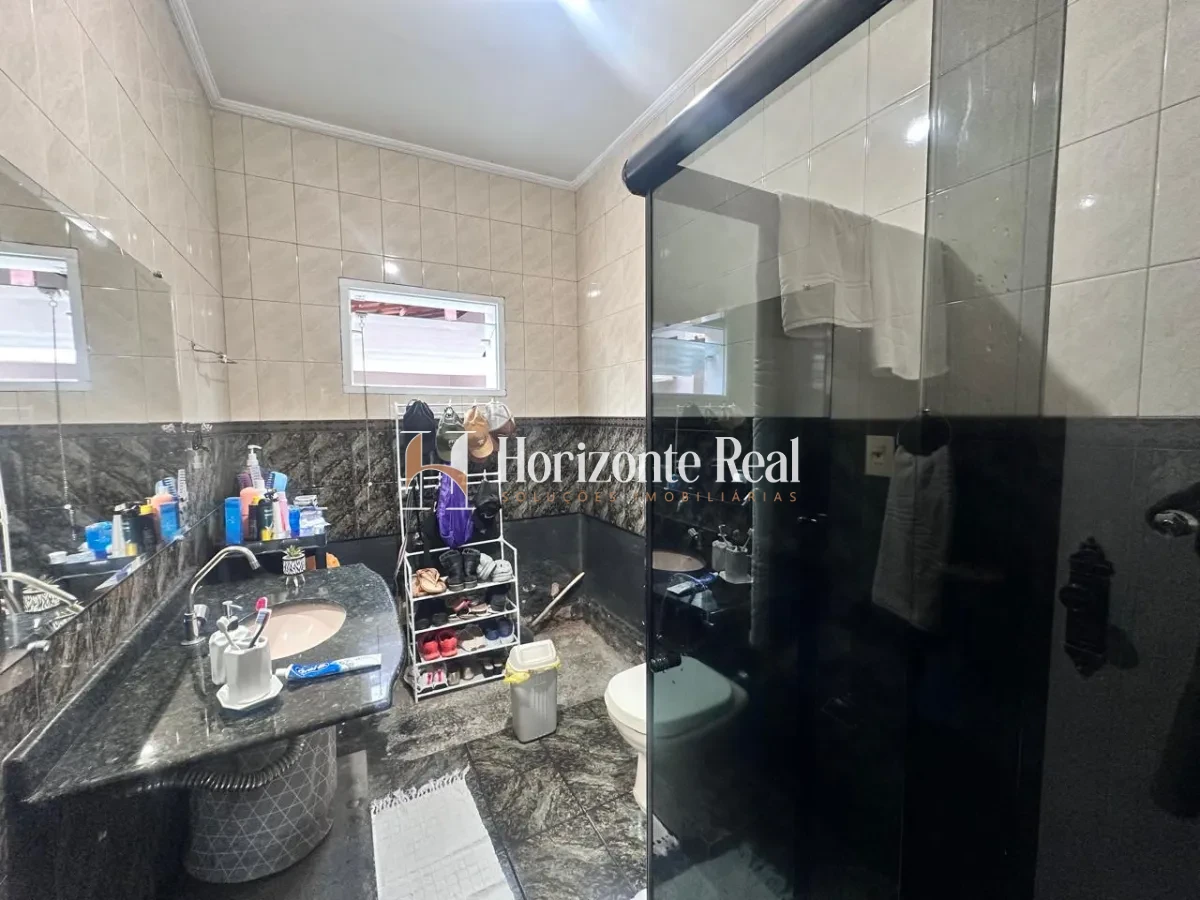 Imagem de VENDE-SE CASA TÉRREA !