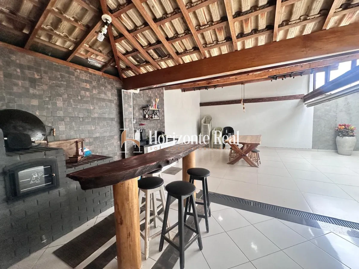 Imagem de VENDE-SE CASA TÉRREA !