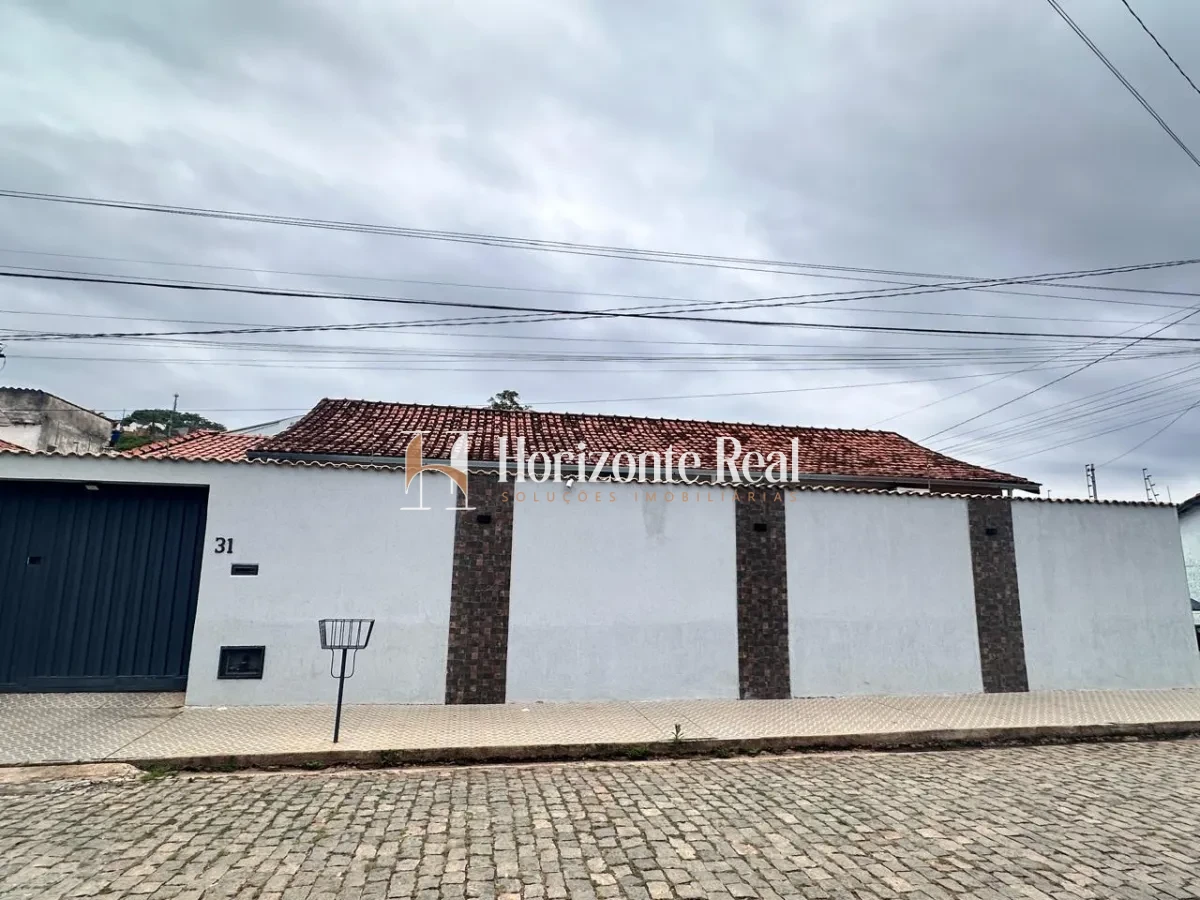 Imagem de VENDE-SE CASA TÉRREA !