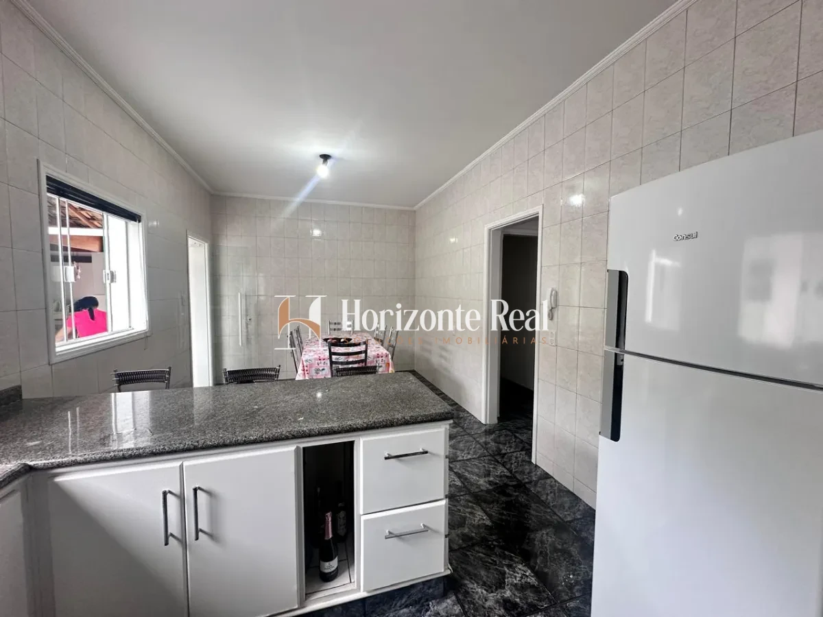 Imagem de VENDE-SE CASA TÉRREA !