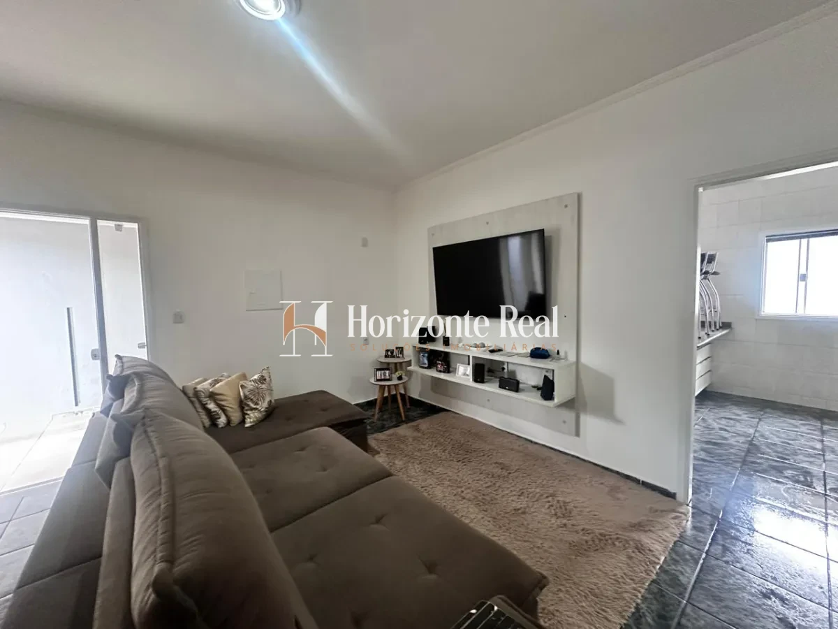 Imagem de VENDE-SE CASA TÉRREA !