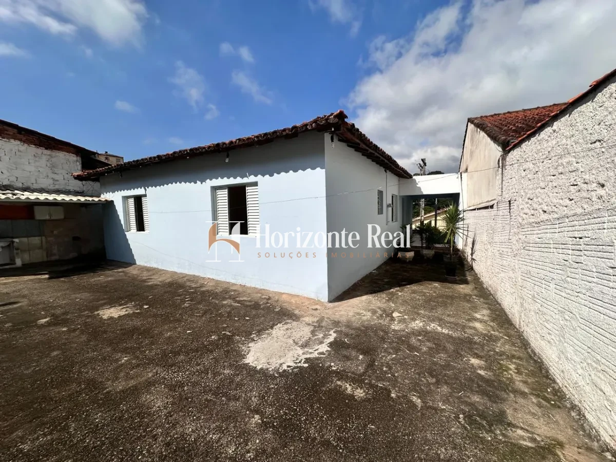 Imagem de VENDE-SE CASA AMPLA E ACONCHEGANTE !