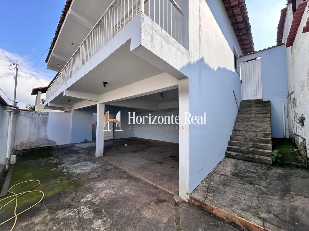 Imagem de VENDE-SE CASA AMPLA E ACONCHEGANTE !