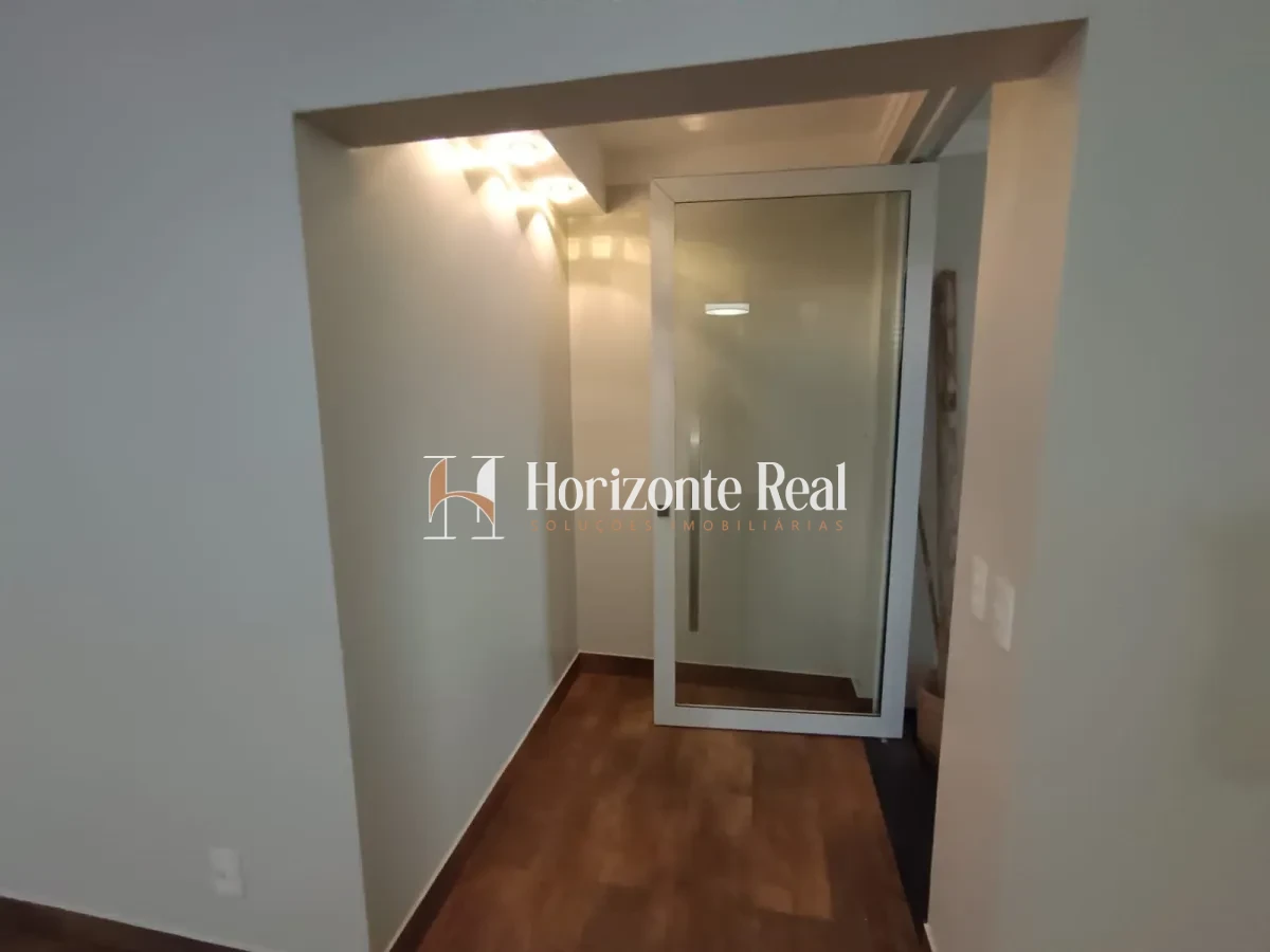 Imagem de VENDE-SE CASA ALTO PADRÃO NO CENTRO DA CIDADE