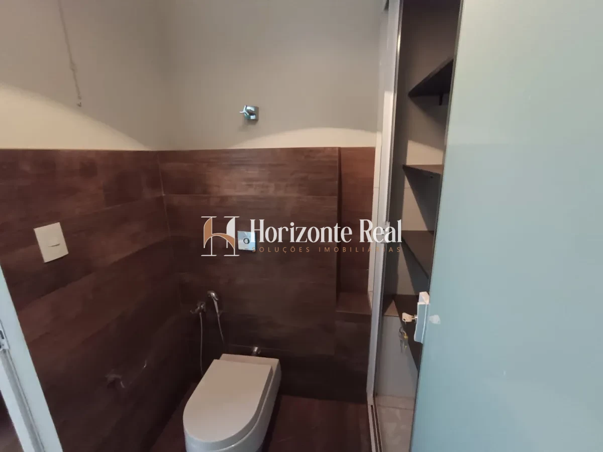 Imagem de VENDE-SE CASA ALTO PADRÃO NO CENTRO DA CIDADE